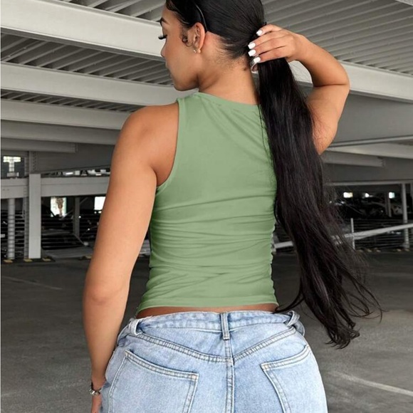 Tank top - Picture 2 of 2